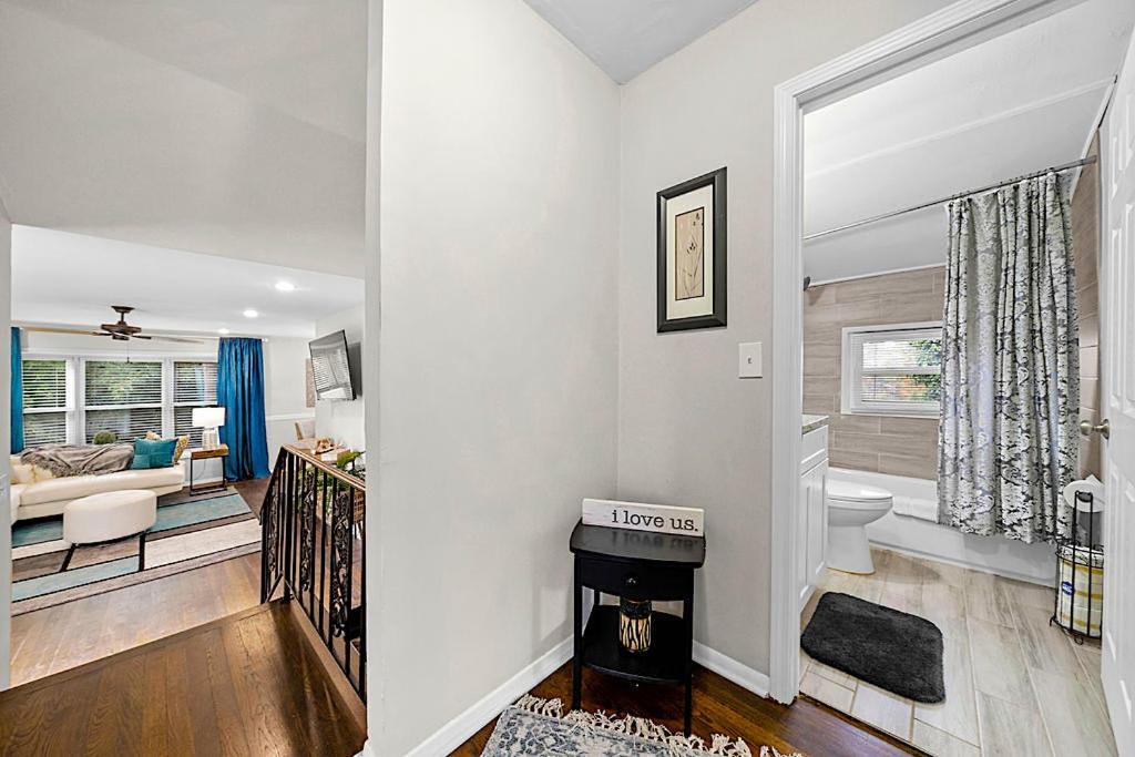 أتلانتا Goodkarma Rentals Refreshed Smyrna Home Near Battery Atl Half Mile To Interstate المظهر الخارجي الصورة