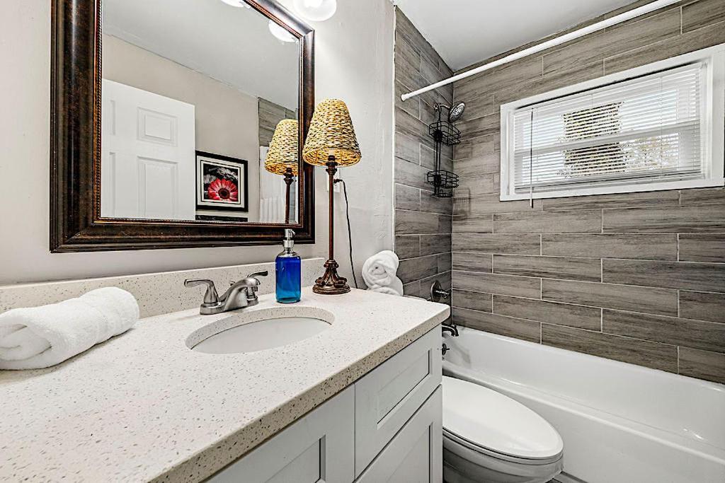 أتلانتا Goodkarma Rentals Refreshed Smyrna Home Near Battery Atl Half Mile To Interstate المظهر الخارجي الصورة